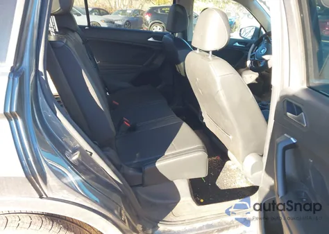 2019 Volkswagen Tiguan 2.0T Se/2.0T Sel/2.0T Sel R-Line/2.0T Sel R-Line Black из США, поврежденный, VIN 3VV2B7AX0KM024582